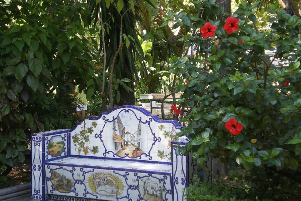Heart Of Old Town Apartment Марбеля Екстериор снимка